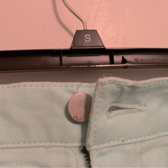 No Boundaries Shorts - Picture 4 of 5